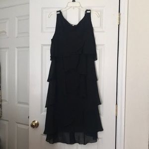 Dress barn- (14W) tiered black dress